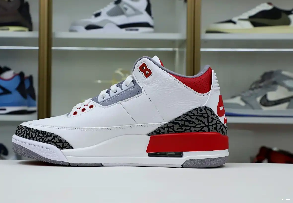 JORDAN AIR 3RETRO